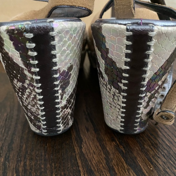 Cole Haan — Women’s wedges - Picture 6 of 11